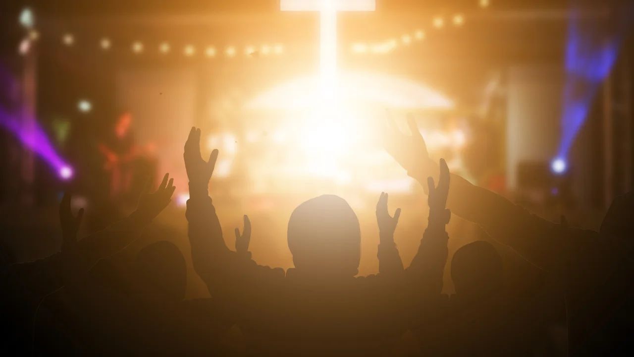 What is the Christian Perspective on the Use of Visual Arts in Worship?