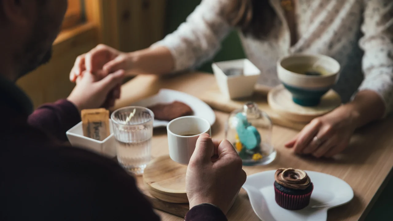 Exploring the Biblical Perspective on Dating as a Christian