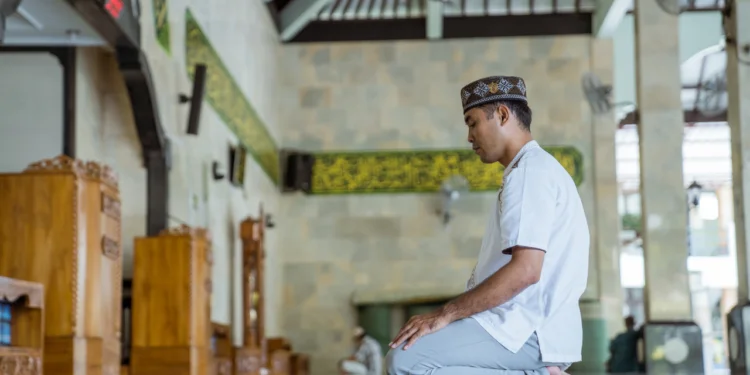How Do Prayers Help In Times Of Trouble?