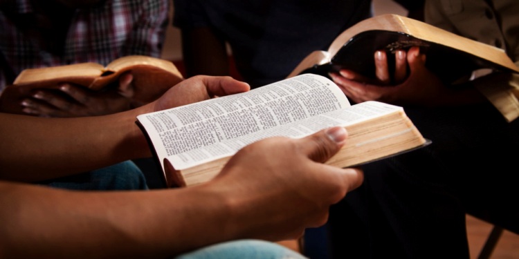 How to Start a Bible Study for Beginners