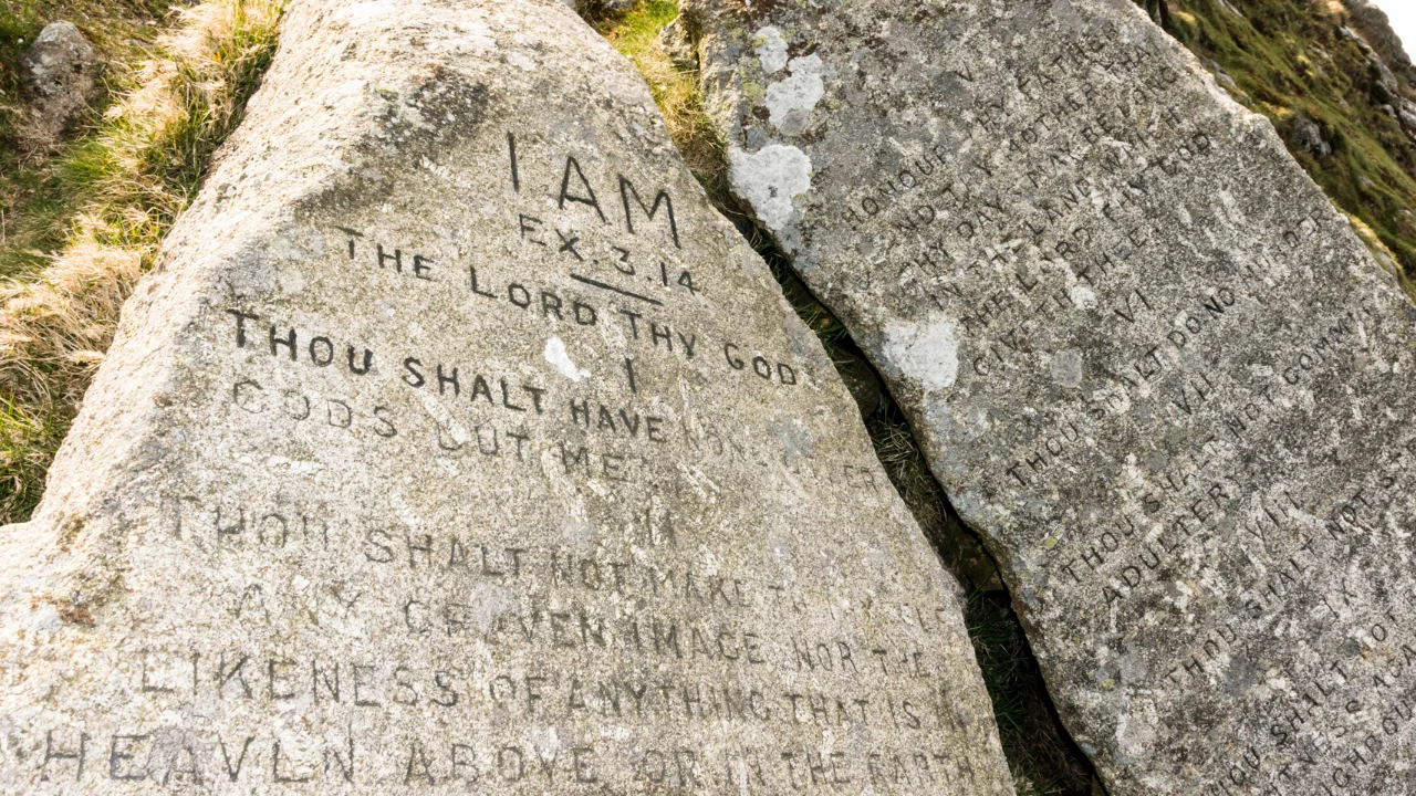 What are the Ten Commandments?