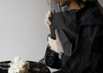 Biblical Guidelines for Mourning the Loss of a Husband