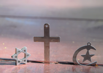 What is The Relationship between Christianity and Other Religions