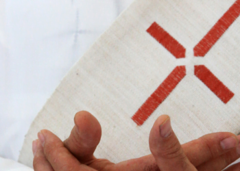 What is the Christian Perspective on the Role of Deacons in the Church?