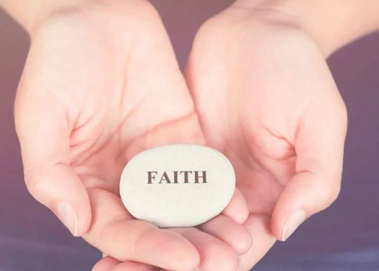 7 Ways to Encourage Others in Their Faith Journey